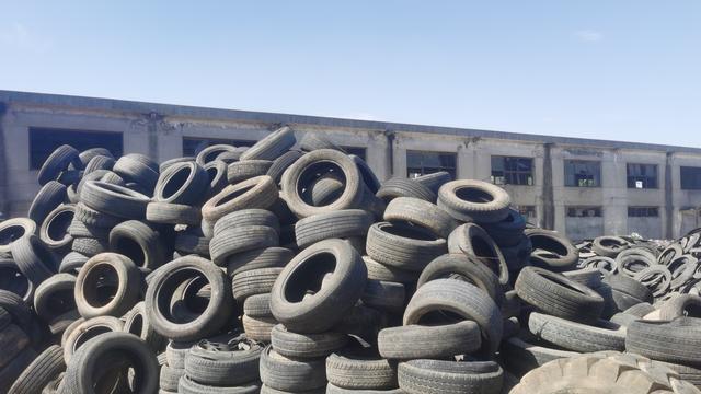 揭秘废旧轮胎生意赚钱的真相(看起来不起眼的废旧轮胎生意原来这么暴利)插图1 揭秘废旧轮胎生意赚钱的真相(看起来不起眼的废旧轮胎生意原来这么暴利)插图1