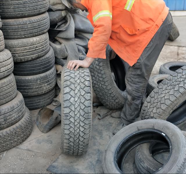揭秘废旧轮胎生意赚钱的真相(看起来不起眼的废旧轮胎生意原来这么暴利)插图2 揭秘废旧轮胎生意赚钱的真相(看起来不起眼的废旧轮胎生意原来这么暴利)插图2